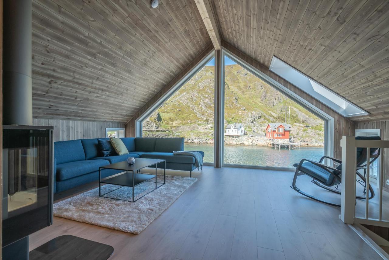 Seafront New Cabin In Lofoten Болстад Екстериор снимка