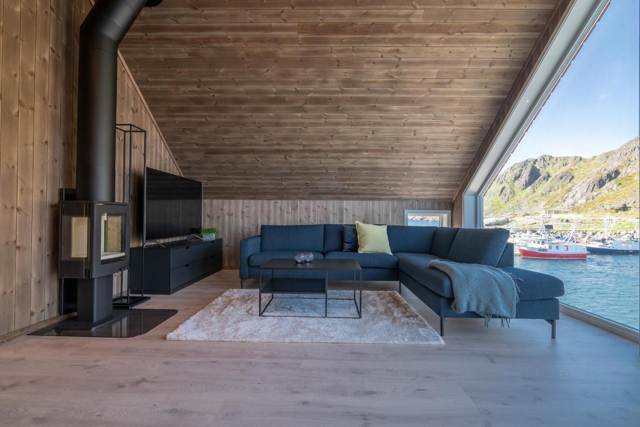 Seafront New Cabin In Lofoten Болстад Екстериор снимка