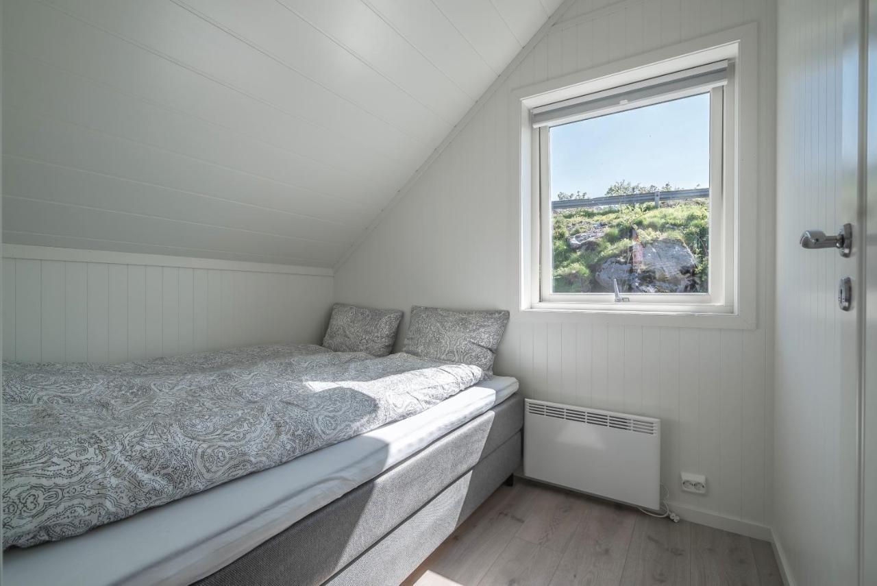 Seafront New Cabin In Lofoten Болстад Екстериор снимка