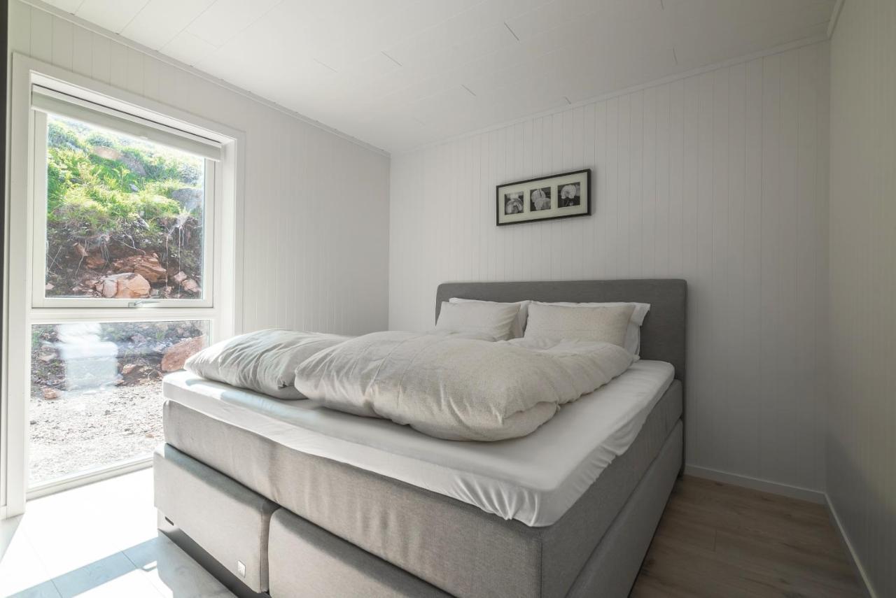 Seafront New Cabin In Lofoten Болстад Екстериор снимка
