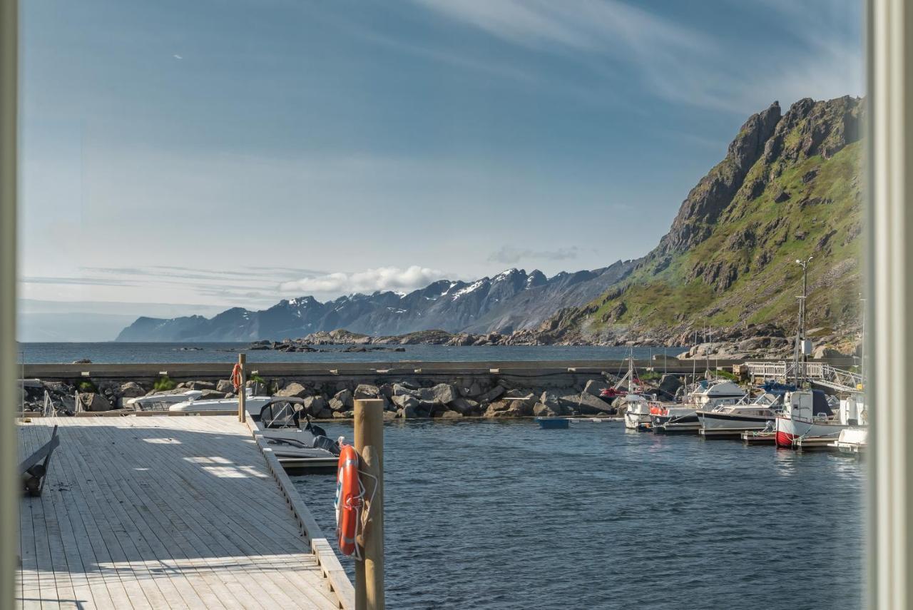 Seafront New Cabin In Lofoten Болстад Екстериор снимка